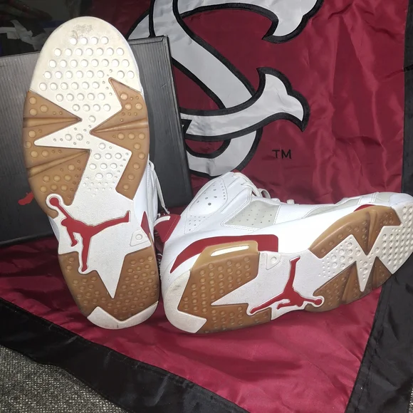  Nike Air Jordan VI 6 Retro Alternate White Grey Red - Picture 7 of 9